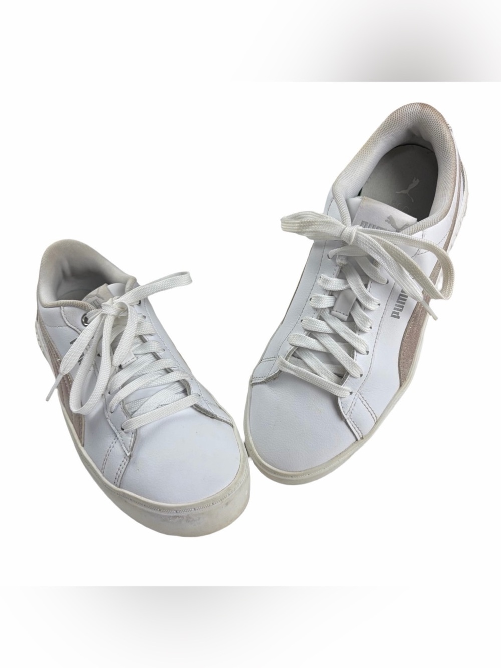 Puma women’s white leather sneaker with rose goat, stripe style 381450 size 8